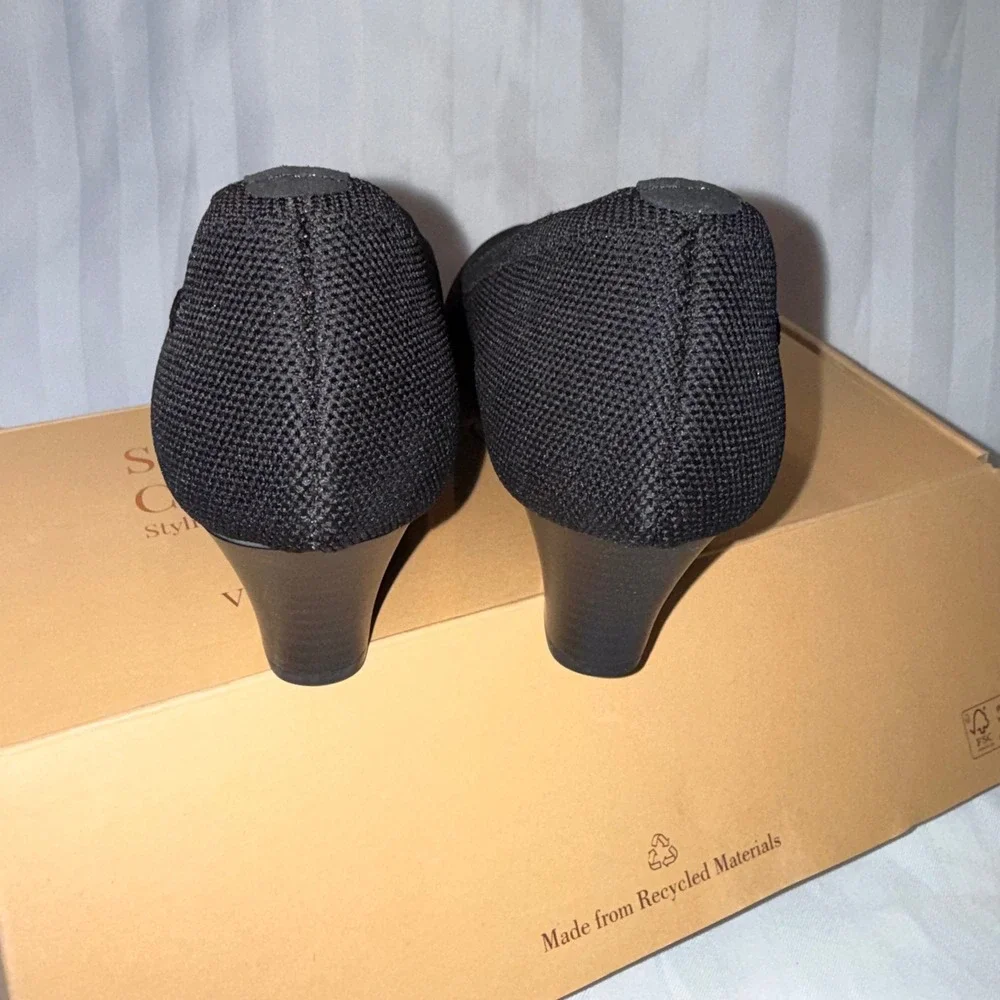 Vivaia black pointed
